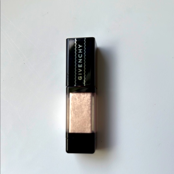 Givenchy Other - NEW Givenchy Ombre Interdite Cream Eyeshadow # 01 Pink Quartz - No box